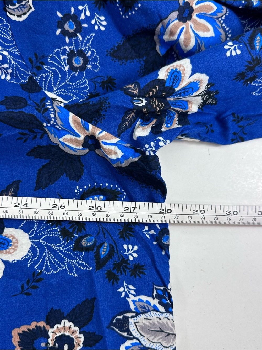 Lane Bryant Royal Blue Floral Button-Up Blouse - Picture 5 of 9